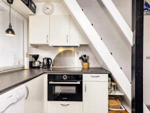 6 person holiday home in Væggerløse-By Traum