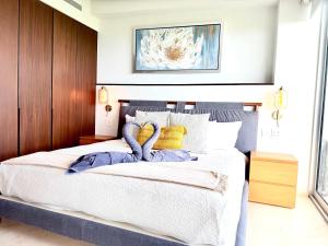 Ocean and Jungle Escape at Bolongo