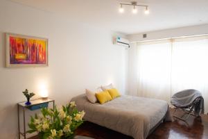 Cálido y luminoso en zona Alto Palermo-Hospital Gutiérrez