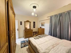 Family 2BR Apt Smart TVs & Balcony Nasr City