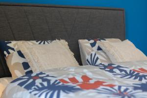 Chambre de luxe RIO a Liège Sale de bain privée check in autonome cuisine partagée