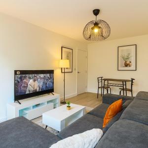 New York Luxe & Free Onsite Parking