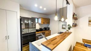 Airbndで高評価 天然ビーチ徒歩1分人気の新築貸切Villa