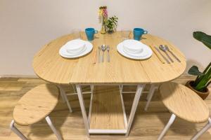 LSH Link Smike House