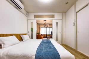 LSH Link Smike House