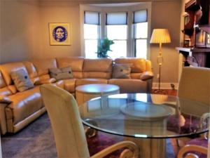 The Madison House Upstairs Apartment