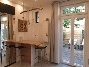 Studio Cosy au bord du Canal "Proche Gare & CDG - Paris - Parc des Expos"