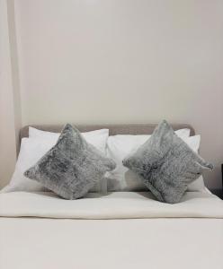 WV 28 Serene Balcony Spot