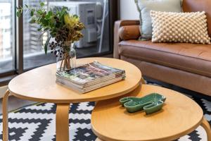 1-BR Apartment Near Chinatown - Stunning City Views