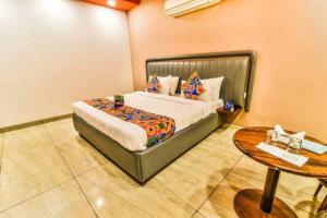 Hotel O Home Service One Hopitality Near Appu Ghar