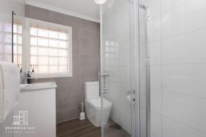 107 Entire Guesthouse Queen BR with Fast WiFi - Brunswick East