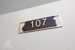 107 Entire Guesthouse Queen BR with Fast WiFi - Brunswick East