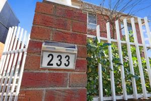 208 Queen BR with Fast WiFi - Brunswick East