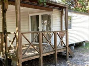 Mobil home avec terrasse dans le camping dAnduze - API-1-52-256