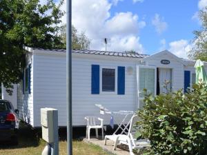 Mobil home pour 6 personnes avec terrasse - API-1-52-390