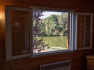 Chalet cosy pour 5 pers. avec terrasse, vue étang - API-1-52-288