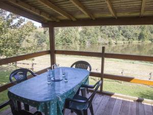 Chalet spacieux pour 8 pers - Vue étang - Terrasse - API-1-52-224