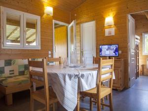 Chalet spacieux pour 8 pers - Vue étang - Terrasse - API-1-52-224