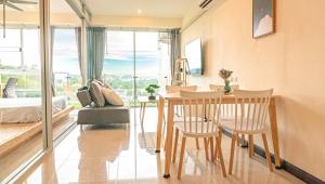 SeaView 1BR Apartment at Karon Beach