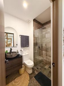 New 2Bdr unit step away from Caribbean beaches