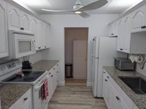 Naples Park, 3bdr Pool home, Beach Vacation