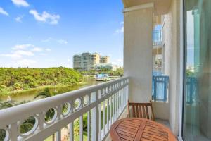 1 br 2bed LakeView Rooftop Pool