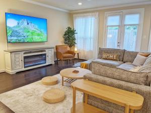 Crane House at Rice Military Pinball Arcade Pet