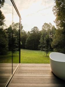 Luxury Mirror Home In Byron Bay