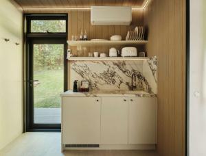 Luxury Mirror Home In Byron Bay