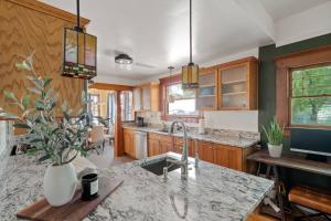 Casa Duende, Walk to UofA, Pool