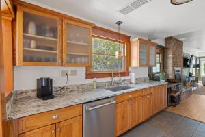 Casa Duende, Walk to UofA, Pool