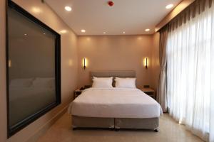 SUMMER88 Boutique Hotel Azara, 4 Km from Airport, Near Kamakhya Temple