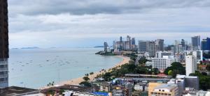 Pattaya Beach View Talay 6 by AEGEAN Suite Condo