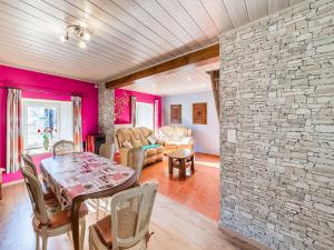 Holiday Home in Houffaliz with Garden