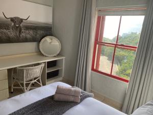 30 Kallisti, Santorini, Shakas Rock, Ballito Holiday, 3 bedroom, sleeps 6, 3rd floor apartment