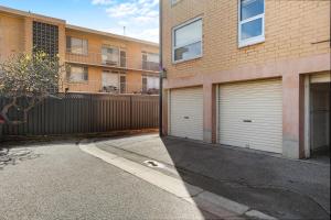 Ivys at Glenelg Central - A Cosy Family Stay