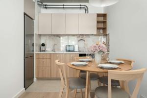 Luxury Apartments with Parking and Air Conditioning near Wrocław City Center by Renters Prestige