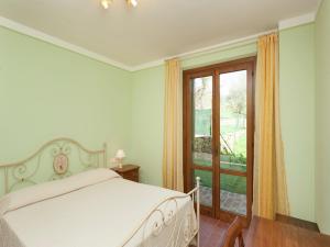 Apartment in Monte del Lago near Lake Trasimeno