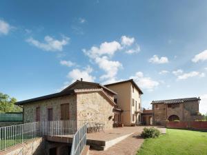 Apartment in Monte del Lago near Lake Trasimeno