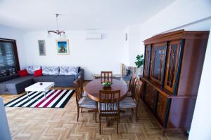 Grand View Apartments