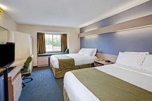 Superior Queen Room with Two Queen Beds - Disability Access - Non-Smoking room in Microtel Inn & Suites by Wyndham Statesville