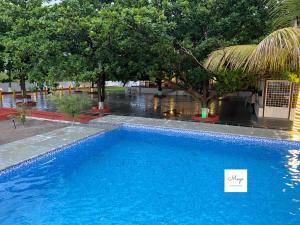 Almond Grove by MagoStays - 5BR Pool Farmhouse