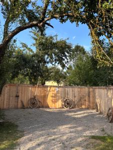 Jotaferien Transylvanian Shepherdhut with jacuzzi