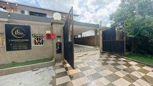 A09 Dedap Johor Jaya Karaoke Family House