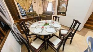 A09 Dedap Johor Jaya Karaoke Family House