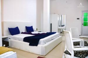 Zentara Ella by Silk Five