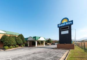 Days Inn by Wyndham Luray Shenandoah - 1hvězdičkové hotely ve městě Luray