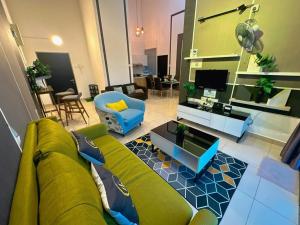 Premium Penthouse Stay l 3Bedroom l 10 Pax