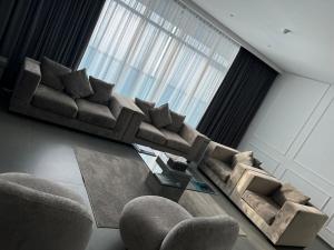 Luxury Sea And City View Apartment