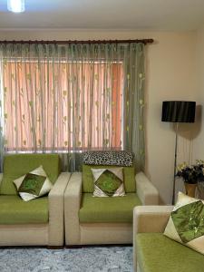 Sunny Balcony Retreat Pogradec